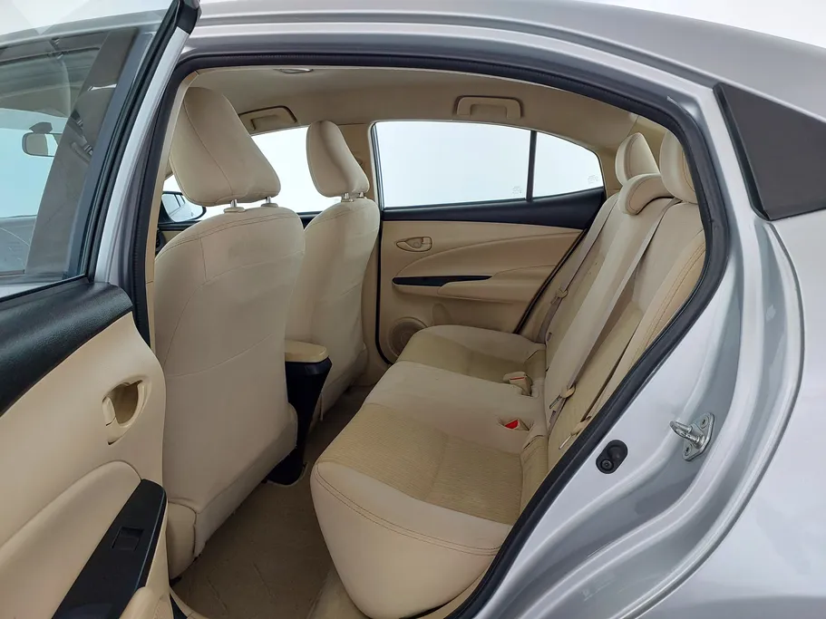 2022 Toyota Yaris  Y 