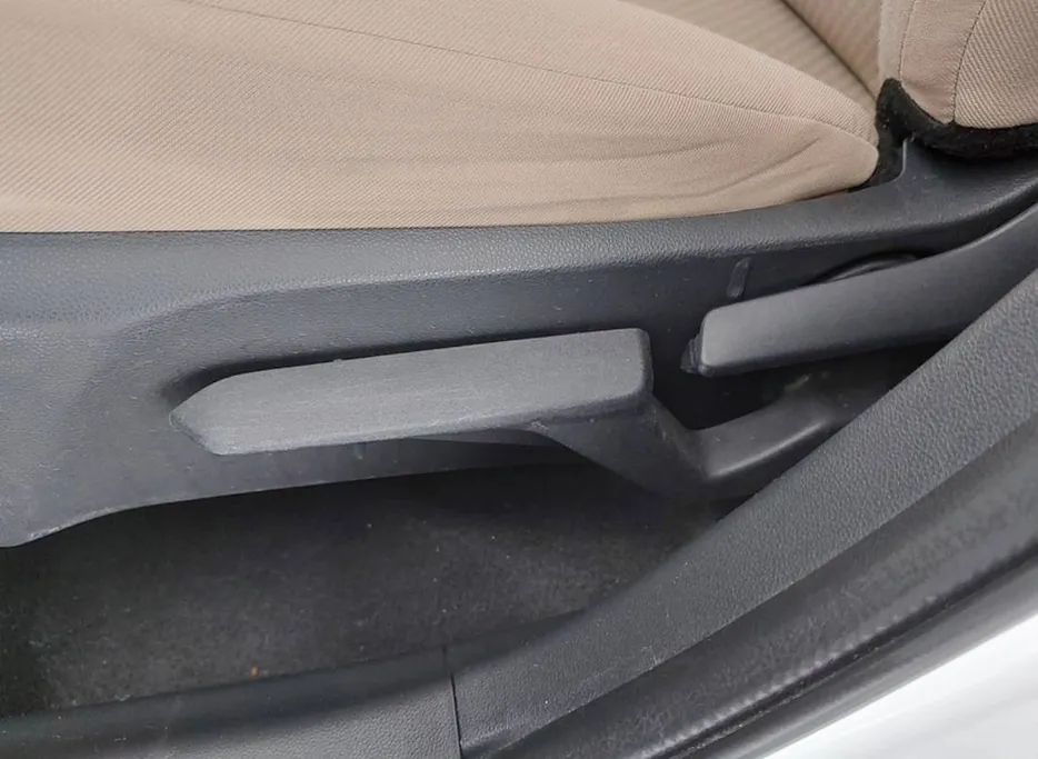 2023 Toyota Yaris  Y 