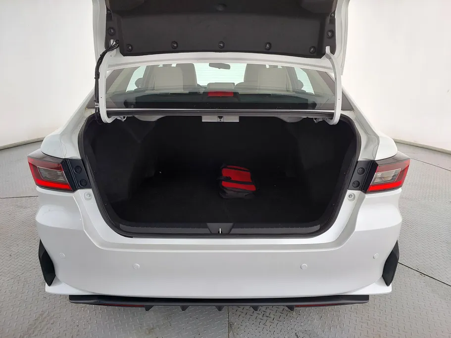 2023 Toyota Yaris  Y 