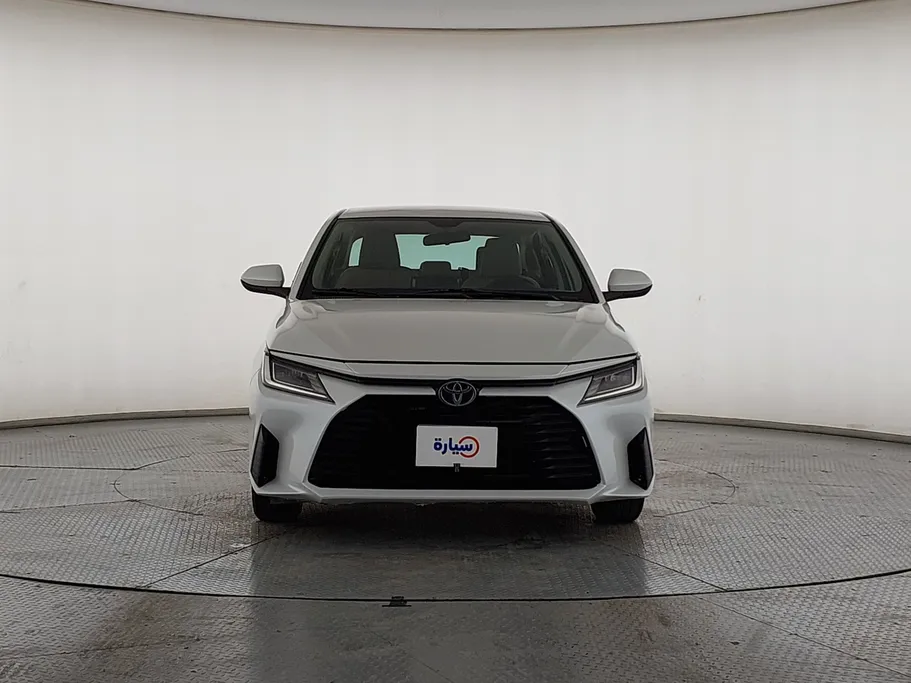 2023 Toyota Yaris  Y 