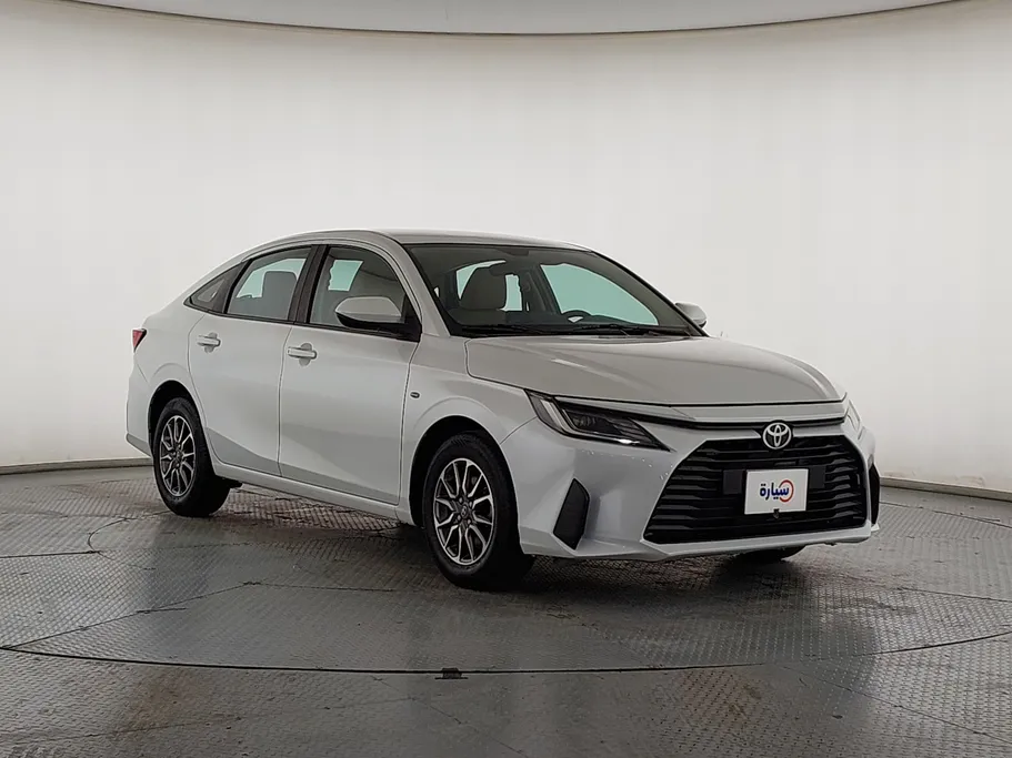 2023 Toyota Yaris  Y 