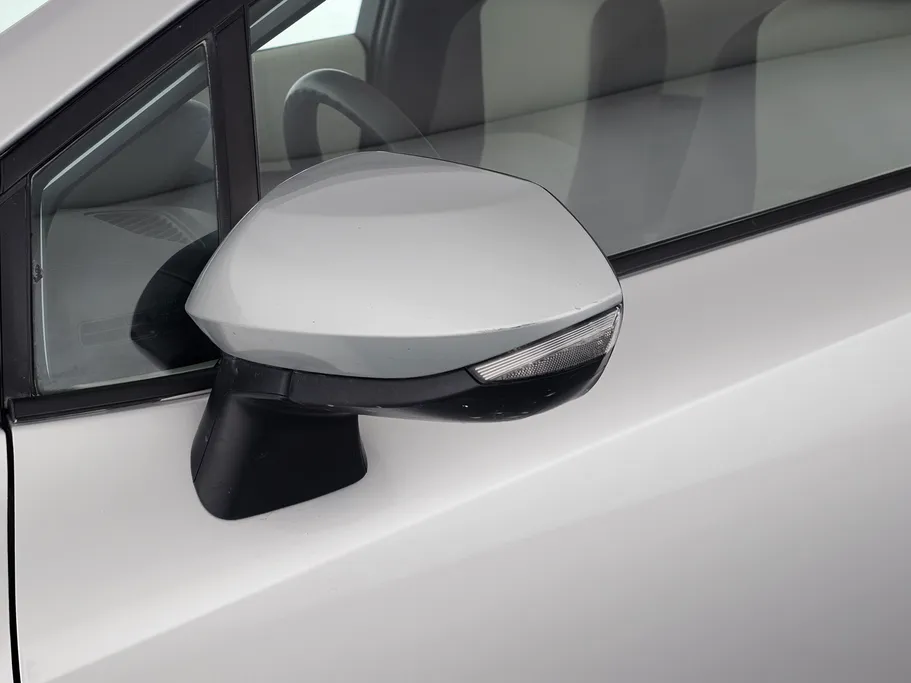 تويوتا كورولا XLI 2023 