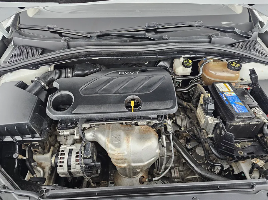 ام جي 5 LUX 2023 