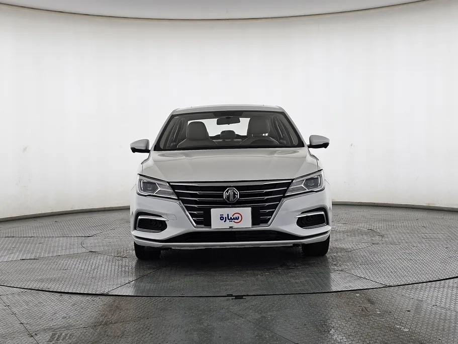 ام جي 5 LUX 2023 