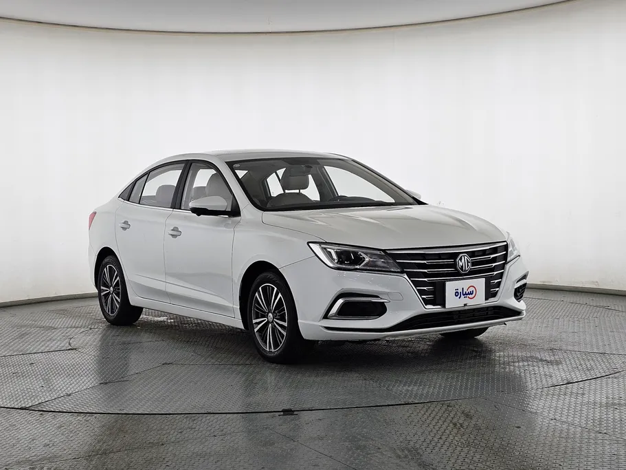 ام جي 5 LUX 2023 