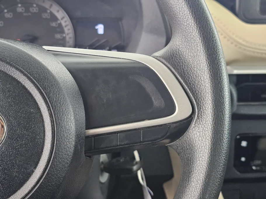 تويوتا يارس Y 2023 