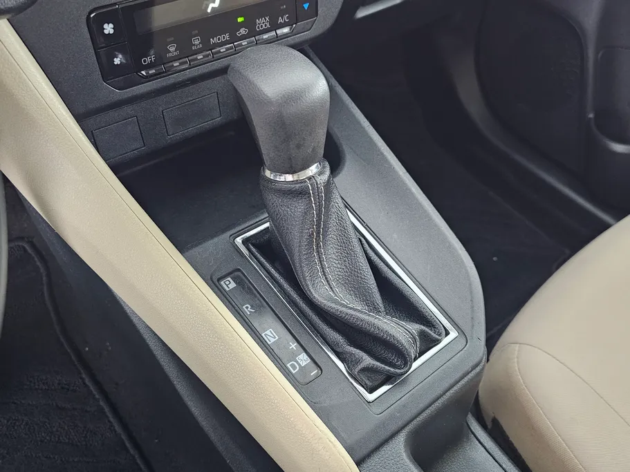 تويوتا يارس Y 2023 