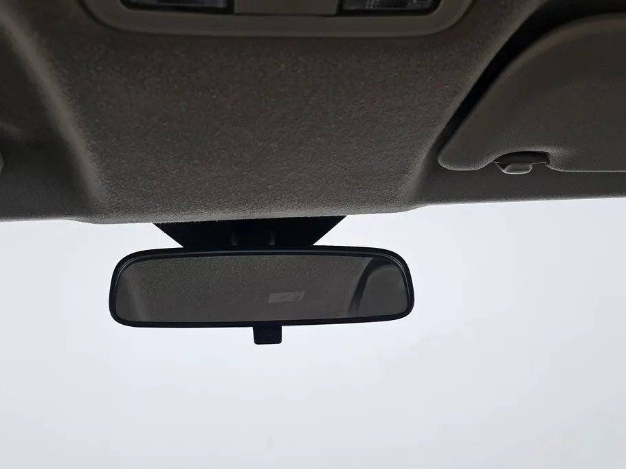 تويوتا يارس Y 2023 