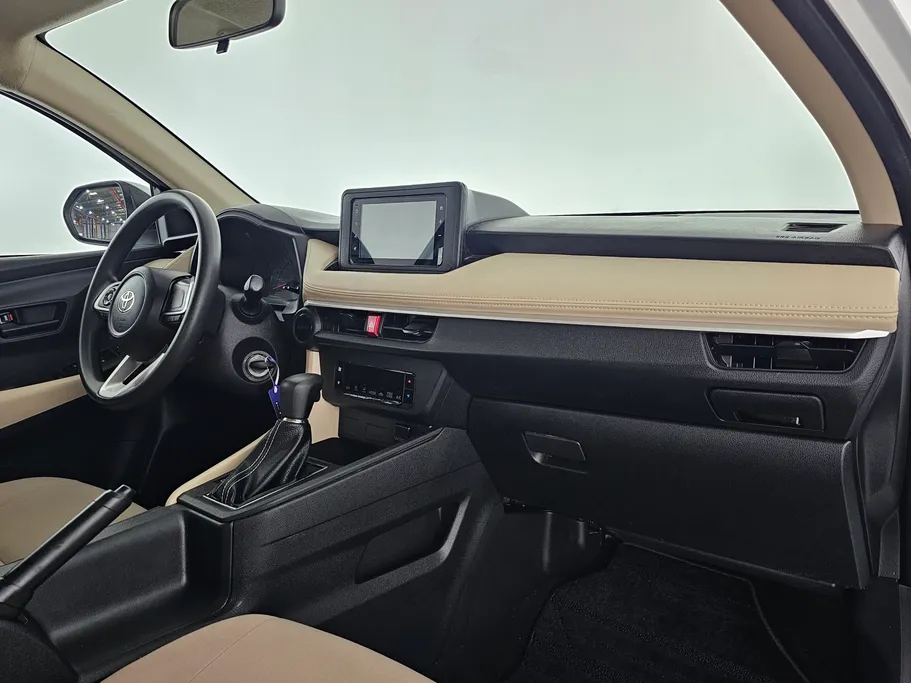 تويوتا يارس Y 2023 