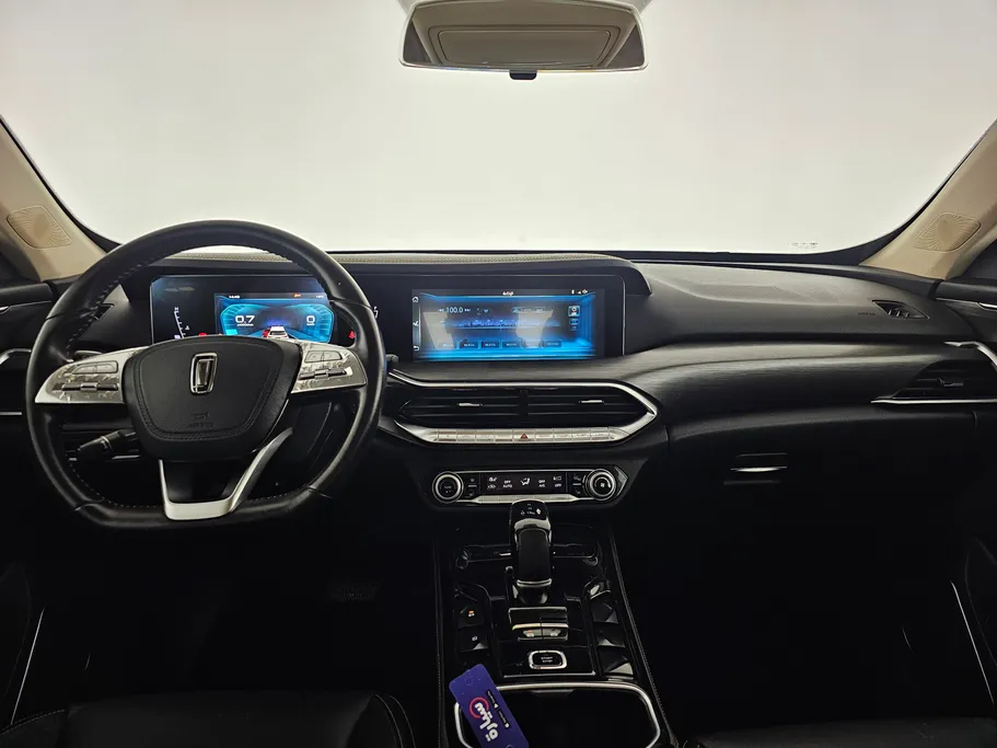 2023 FAW Bestune T77  