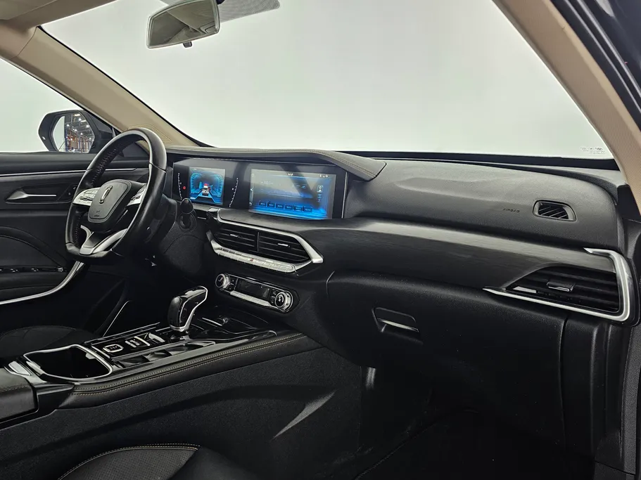 2023 FAW Bestune T77  