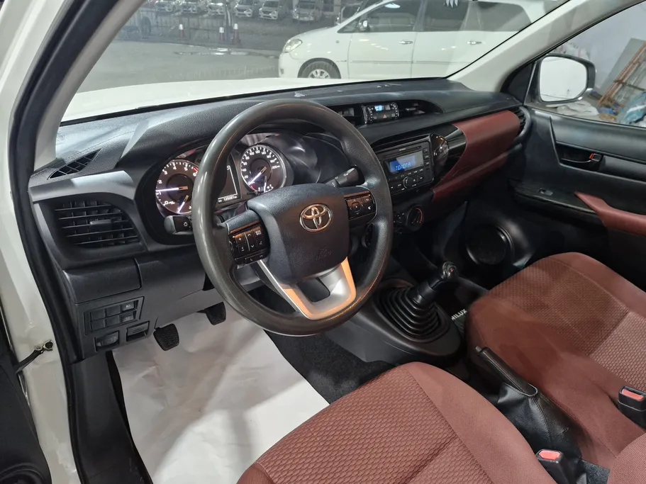 2021 Toyota Hilux GLX 