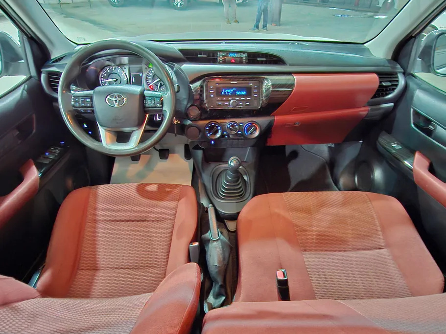 2021 Toyota Hilux GLX 