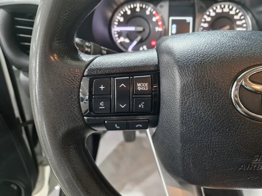 2021 Toyota Hilux GLX 