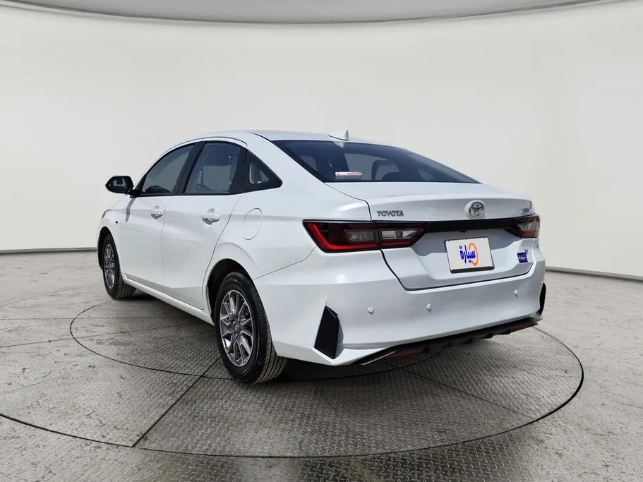 2023 Toyota Yaris  Y 