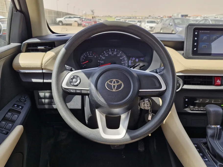 تويوتا يارس Y 2023 