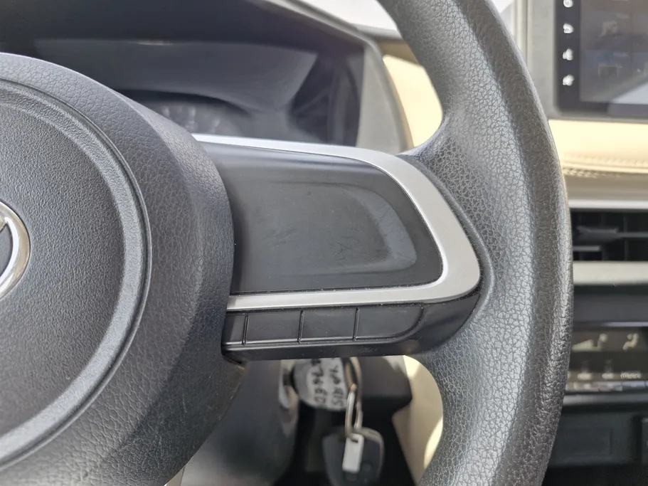 تويوتا يارس Y 2023 