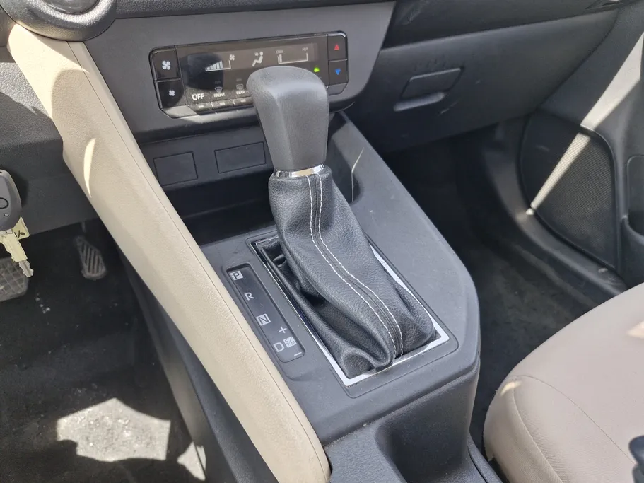 تويوتا يارس Y 2023 