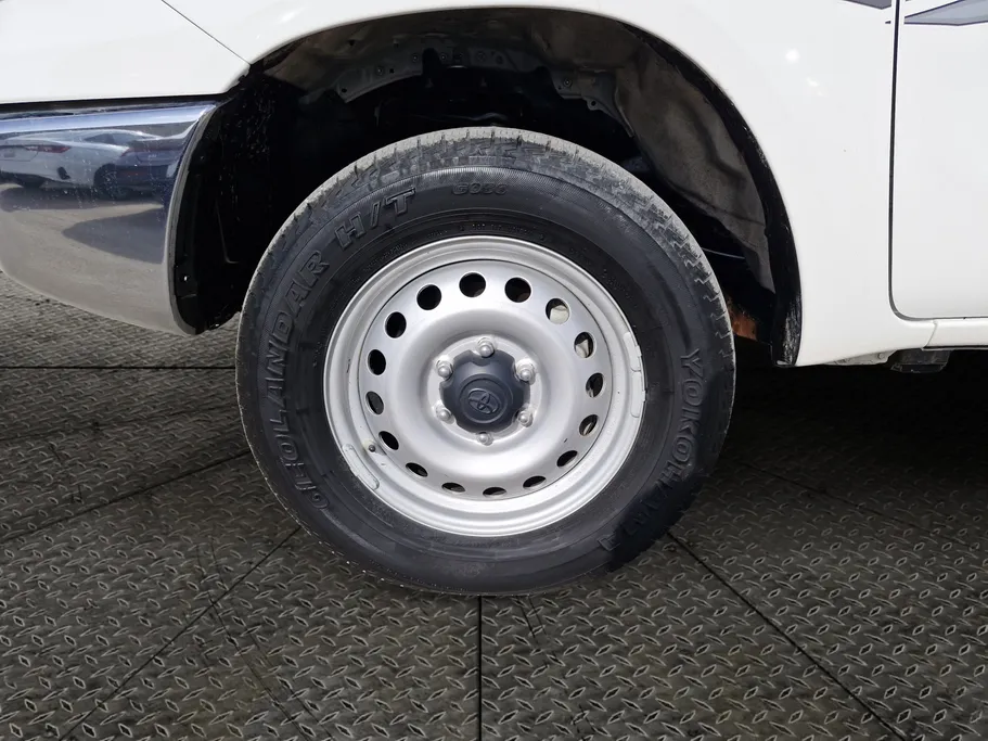 تويوتا هايلكس GL2 2024 