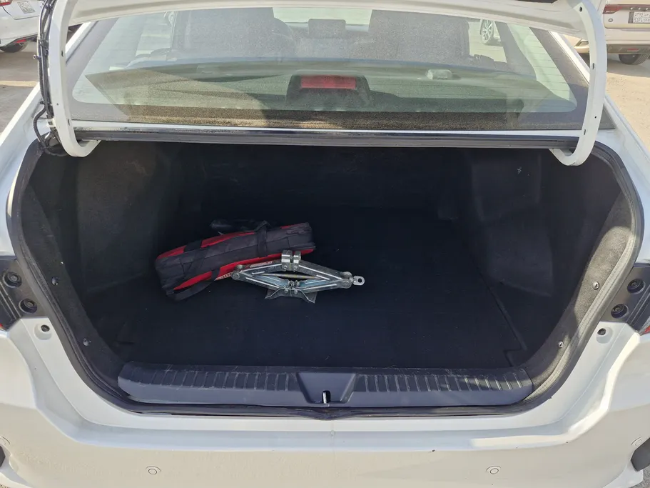 2024 Toyota Yaris  Y 