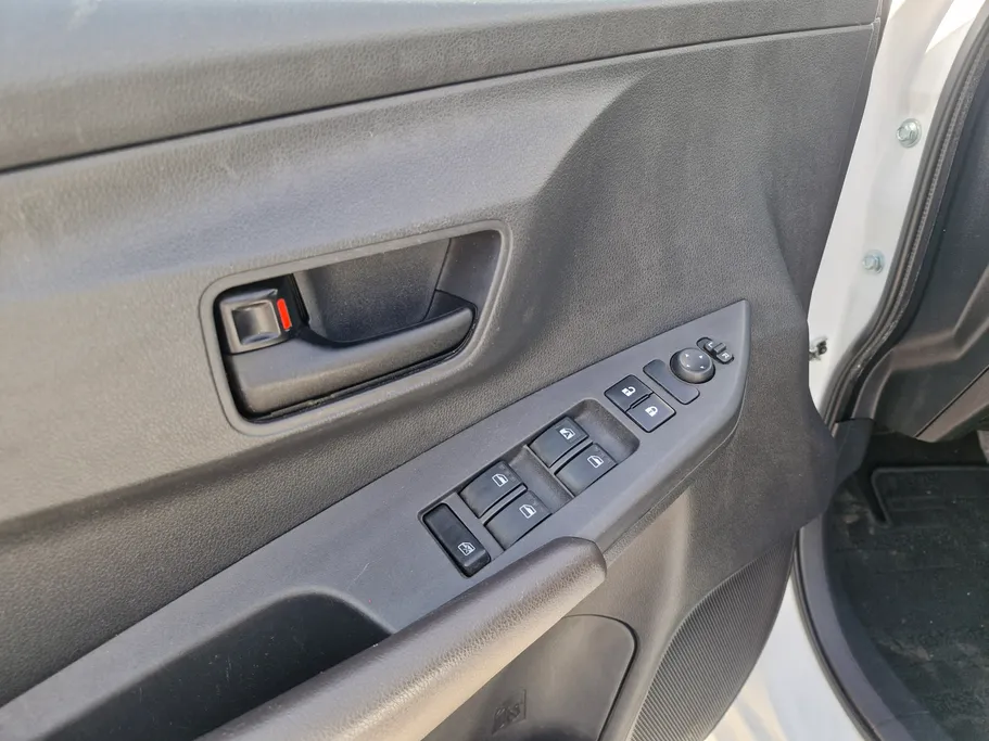 2024 Toyota Yaris  Y 