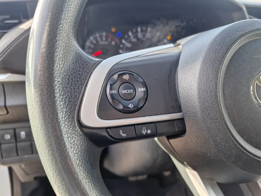 2024 Toyota Yaris  Y 