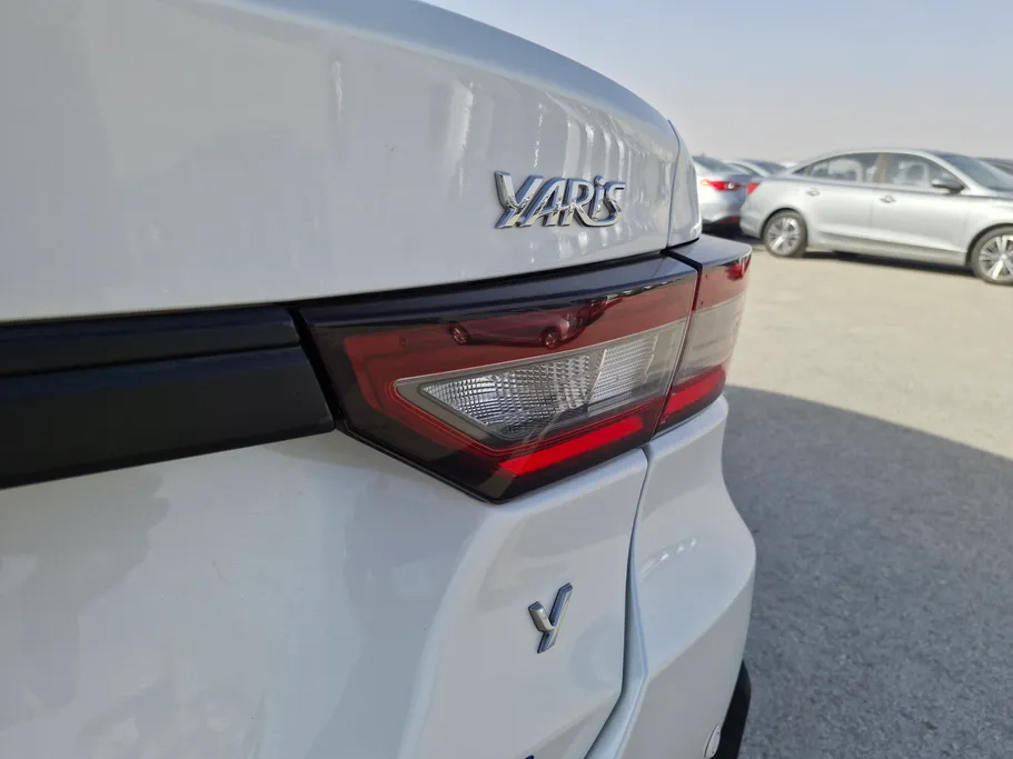 2024 Toyota Yaris  Y 