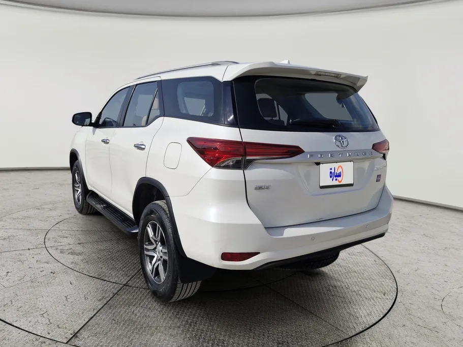 تويوتا فورتشنر GX 2021 