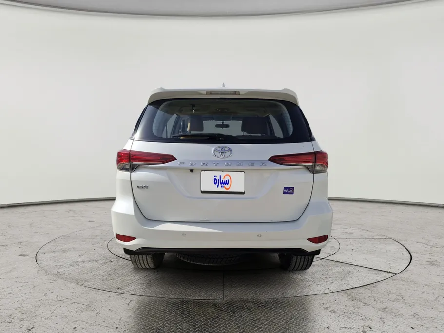 تويوتا فورتشنر GX 2021 