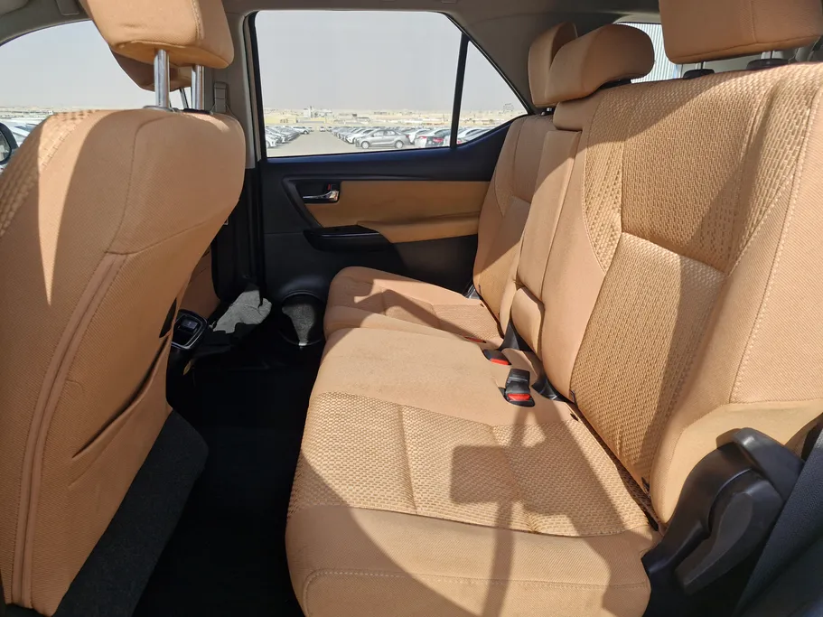 تويوتا فورتشنر GX 2021 