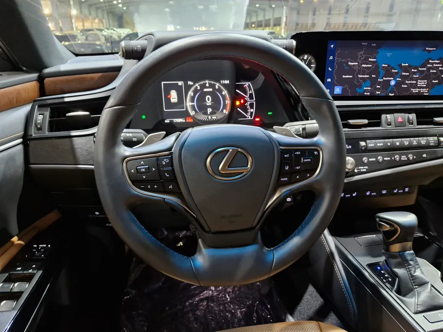 2025 Lexus ES 350 