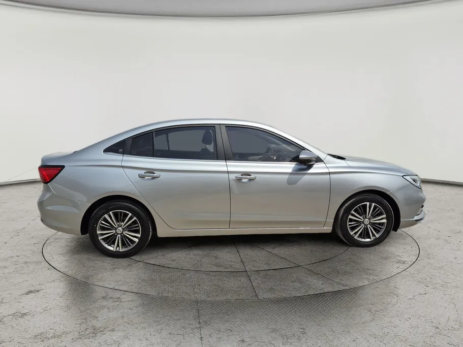 2024 MG 5 LUX 