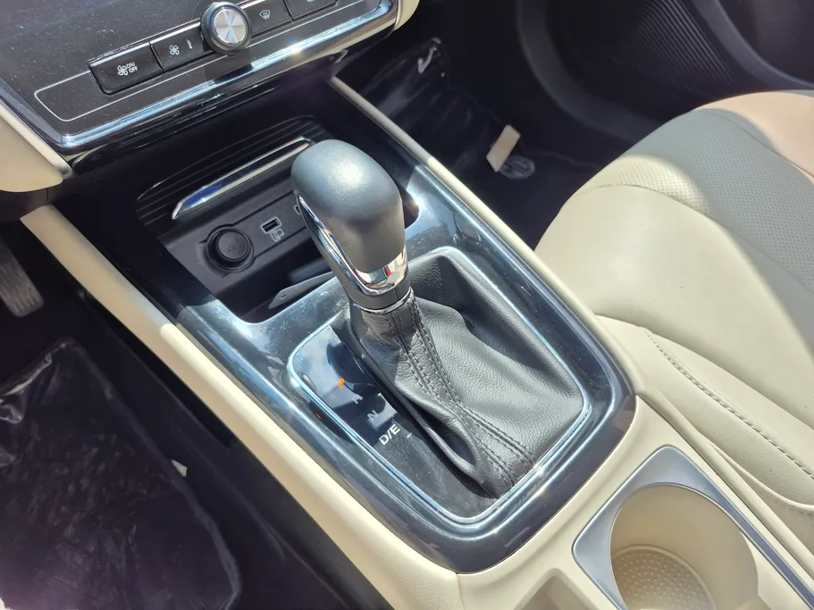 2024 MG 5 LUX 
