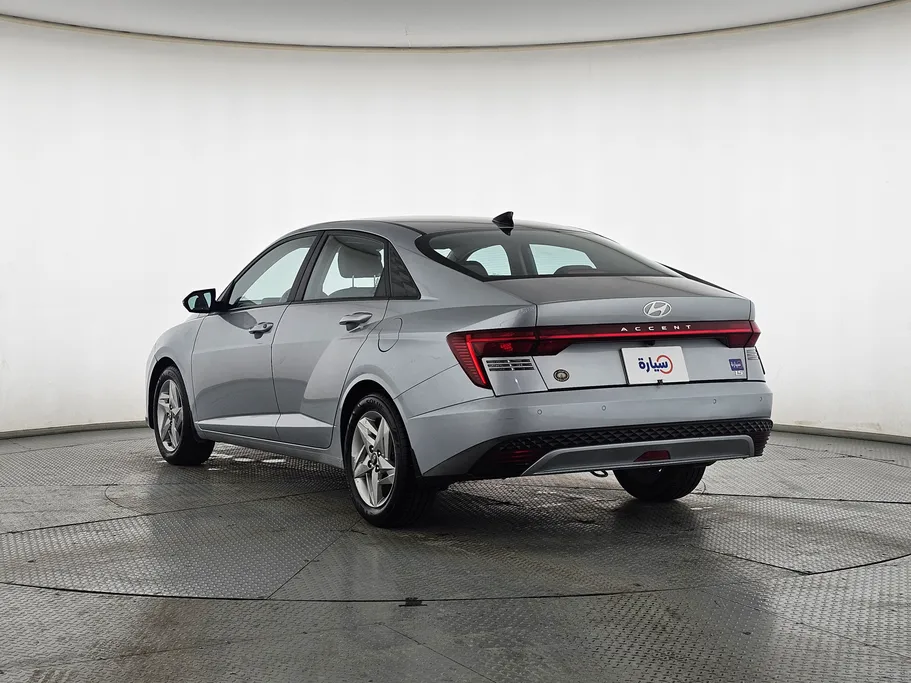 هيونداي اكسنت سمارت 2024 