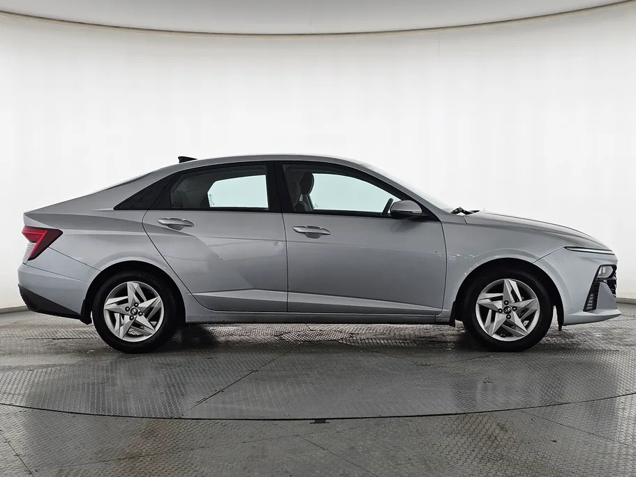 هيونداي اكسنت سمارت 2024 