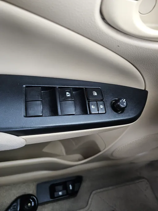 2022 Toyota Yaris  Y 