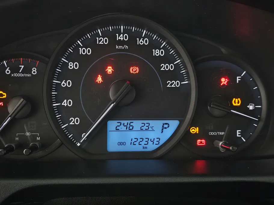 2022 Toyota Yaris  Y 