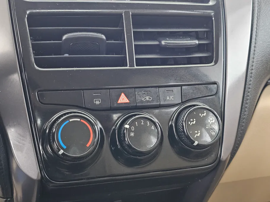 2022 Toyota Yaris  Y 