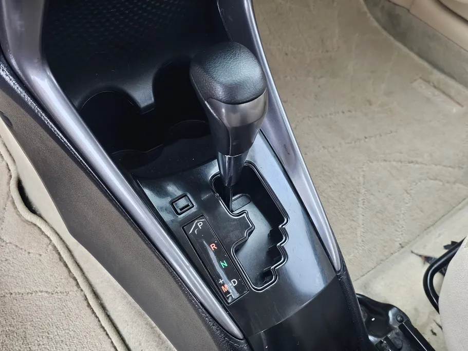 2022 Toyota Yaris  Y 