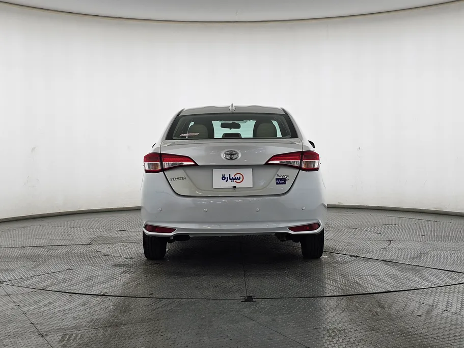 2022 Toyota Yaris  Y 