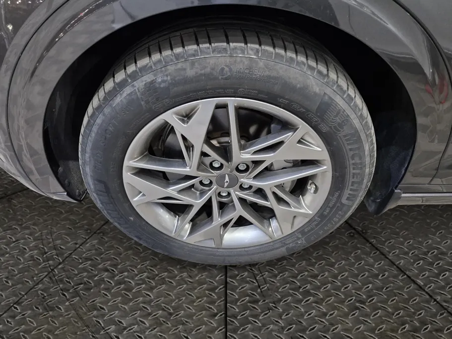 2024 Genesis GV70 Prestige 