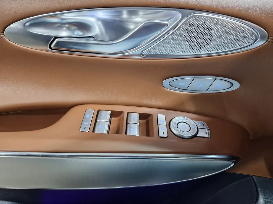 2024 Genesis GV70 Prestige 