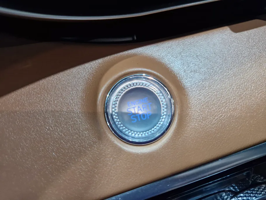 2024 Genesis GV70 Prestige 