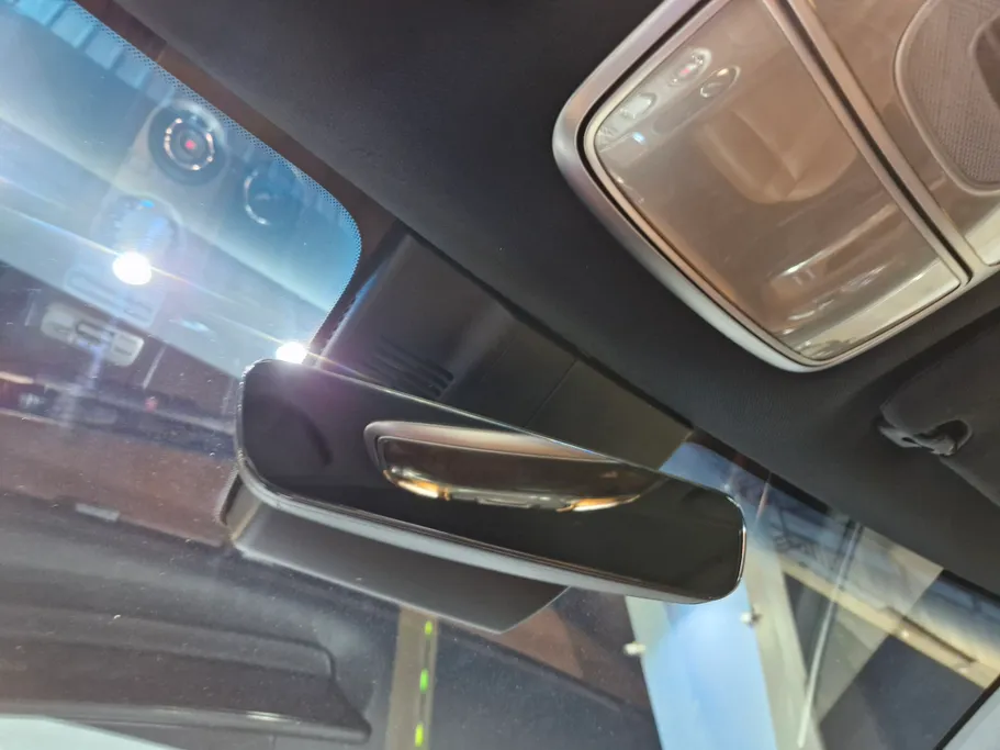 2024 Genesis GV70 Prestige 