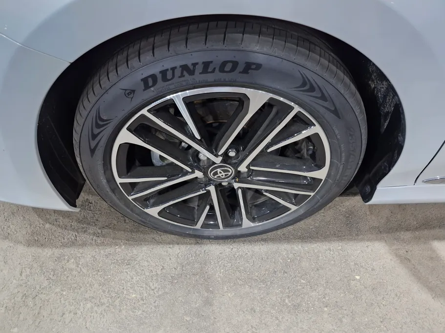 2025 Toyota Camry  LUMIERE HEV 