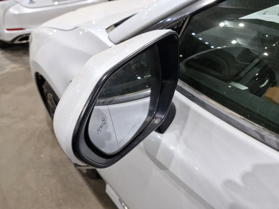 2025 Toyota Camry  LUMIERE HEV 