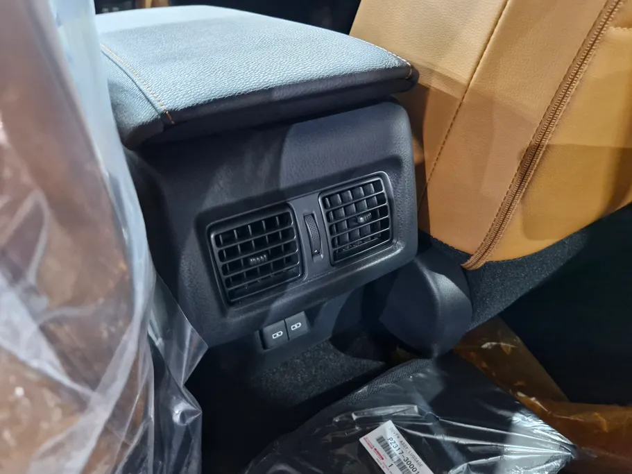 2025 Toyota Camry  LUMIERE HEV 