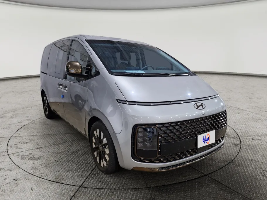 هيونداي ستاريا VIP 2025 