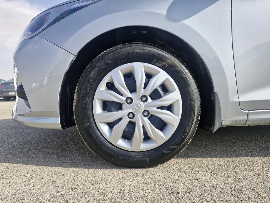 هيونداي اكسنت سمارت 2023 