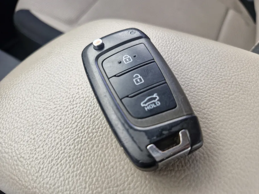 هيونداي اكسنت سمارت 2023 